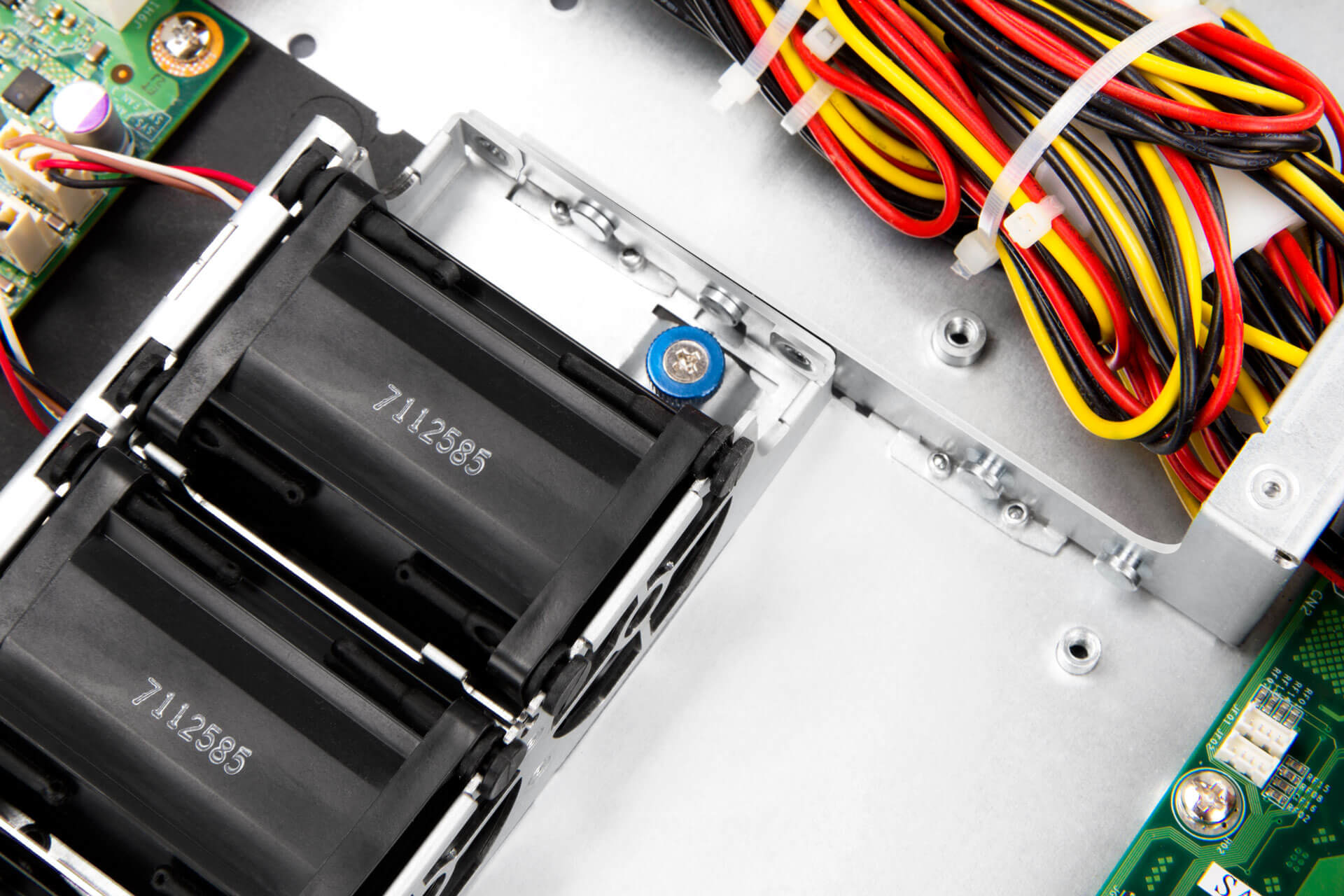 IW-RS104-02M - server system assembly